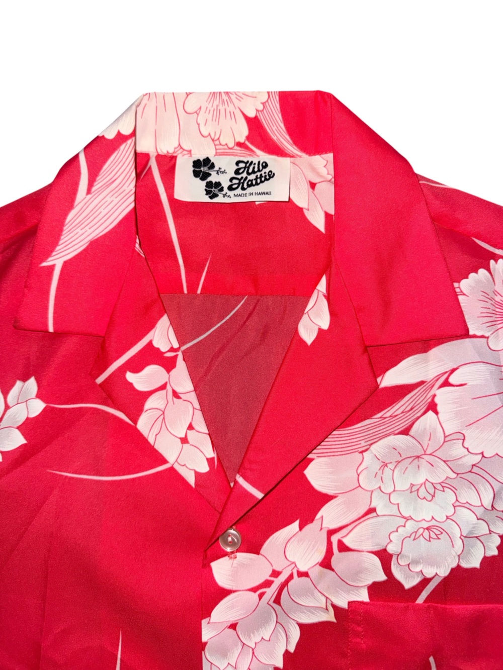 Hilo Hattie Red Hawaiian Floral Camp Shirt with White Flowers - Picture 2 of 4